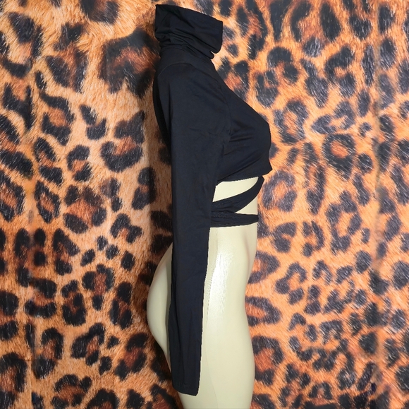 Warp Long Sleeve Wrap Top - Picture 4 of 12